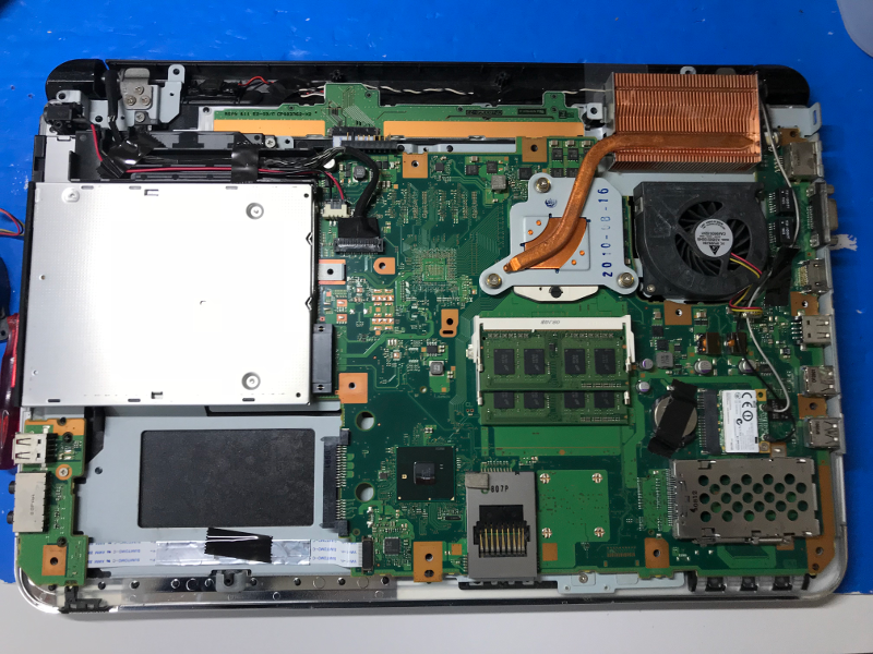 富士通Lifbook AH700/5B CPUファン交換 - サポート記録 - 上越妙高での